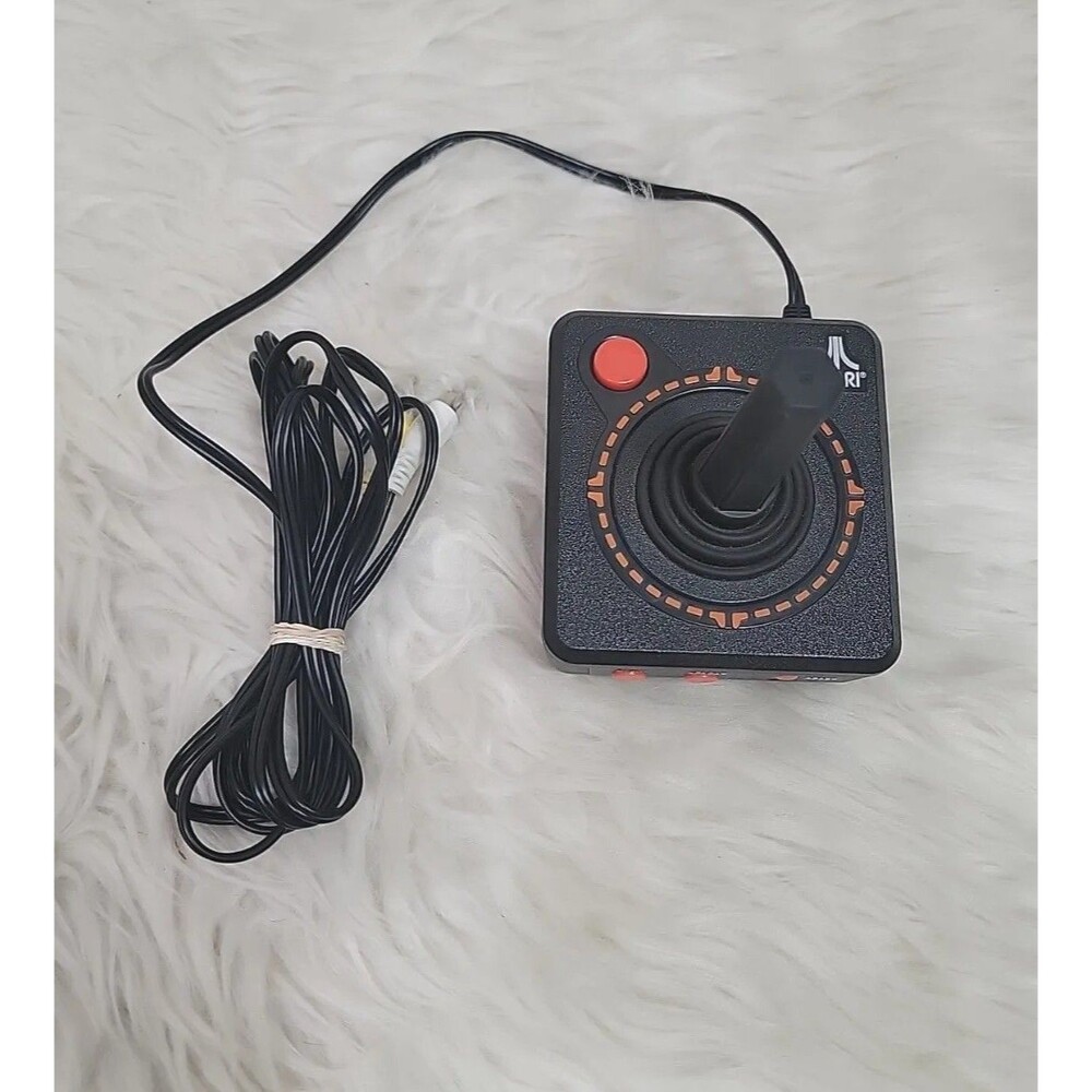 Atari 2600 Joystick 10-in-1 Plug N Play TV Video Game 09560 Tested & Works